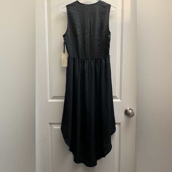 Hi-lo black dress - Picture 3 of 3